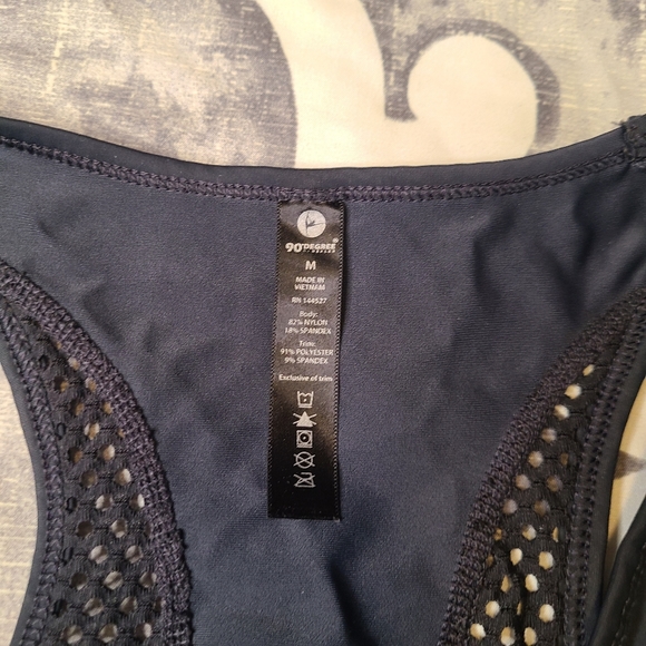 90 DEGREES Navy Active Tank - Picture 5 of 5